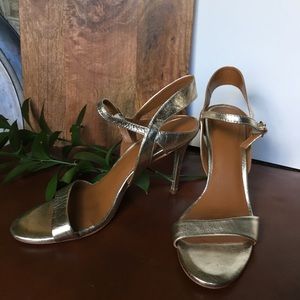 $10 Halston size 7 gold heels